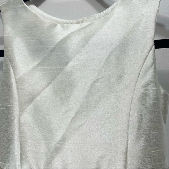 David’s Bridal Girls White & Gold Tulle Dress Size 8 Special Occasion - Picture 3 of 10